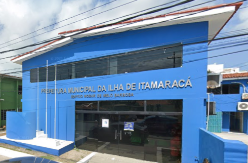 Foto da fachada do prédio da prefeitura de Iatamaracá